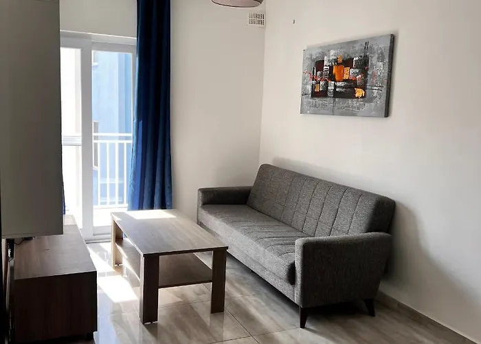 F3 3, Private Two Single Beds Shared Bathroom Kwatera prywatna Msida