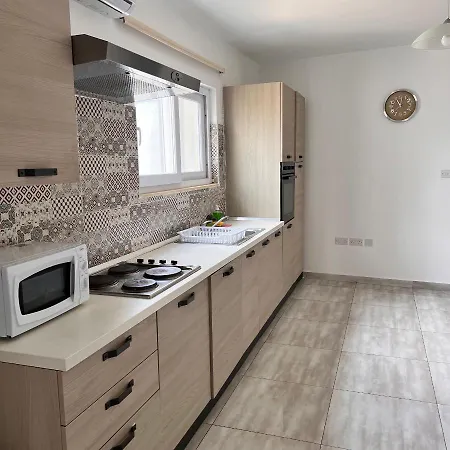 F3 3, Private Two Single Beds Shared Bathroom Habitación en casa particular *