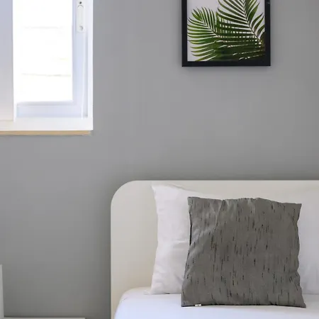 F3 3, Private Two Single Beds Shared Bathroom Habitación en casa particular *
