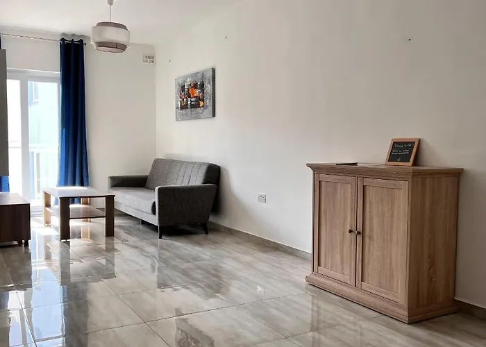 F3 3, Private Two Single Beds Shared Bathroom Habitación en casa particular